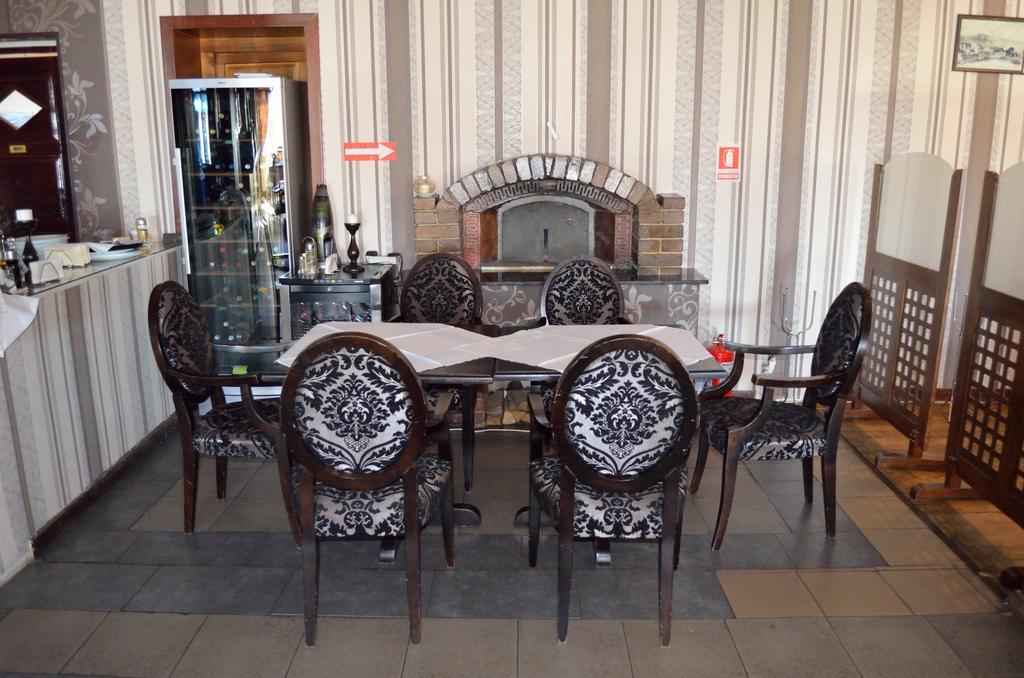 Hotel Rusu Petroşani Esterno foto