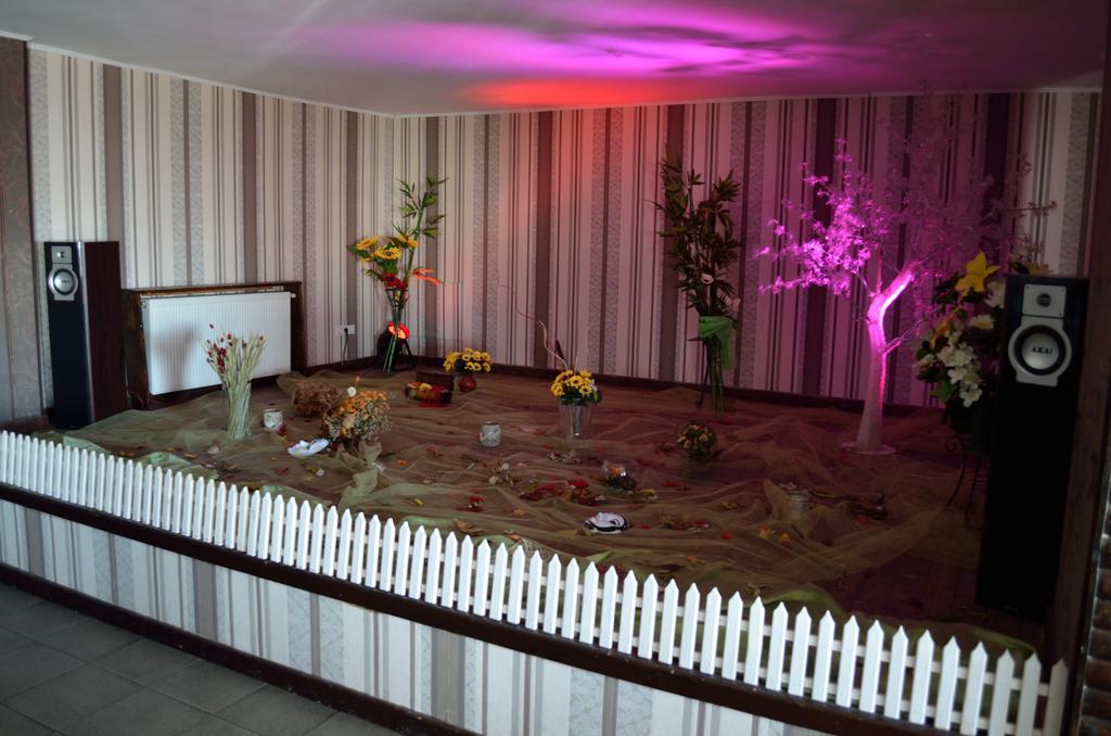 Hotel Rusu Petroşani Esterno foto