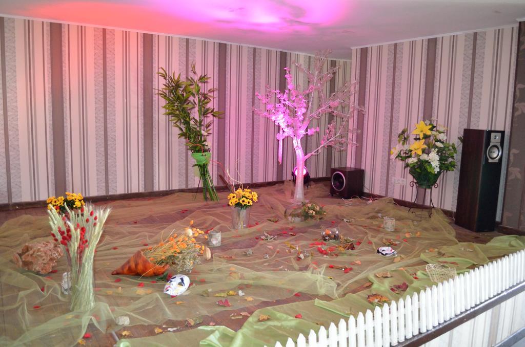 Hotel Rusu Petroşani Esterno foto