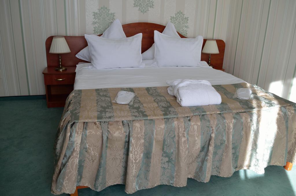 Hotel Rusu Petroşani Esterno foto