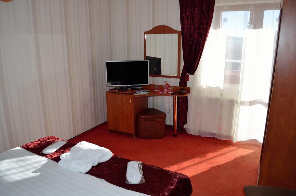 Hotel Rusu Petroşani Esterno foto