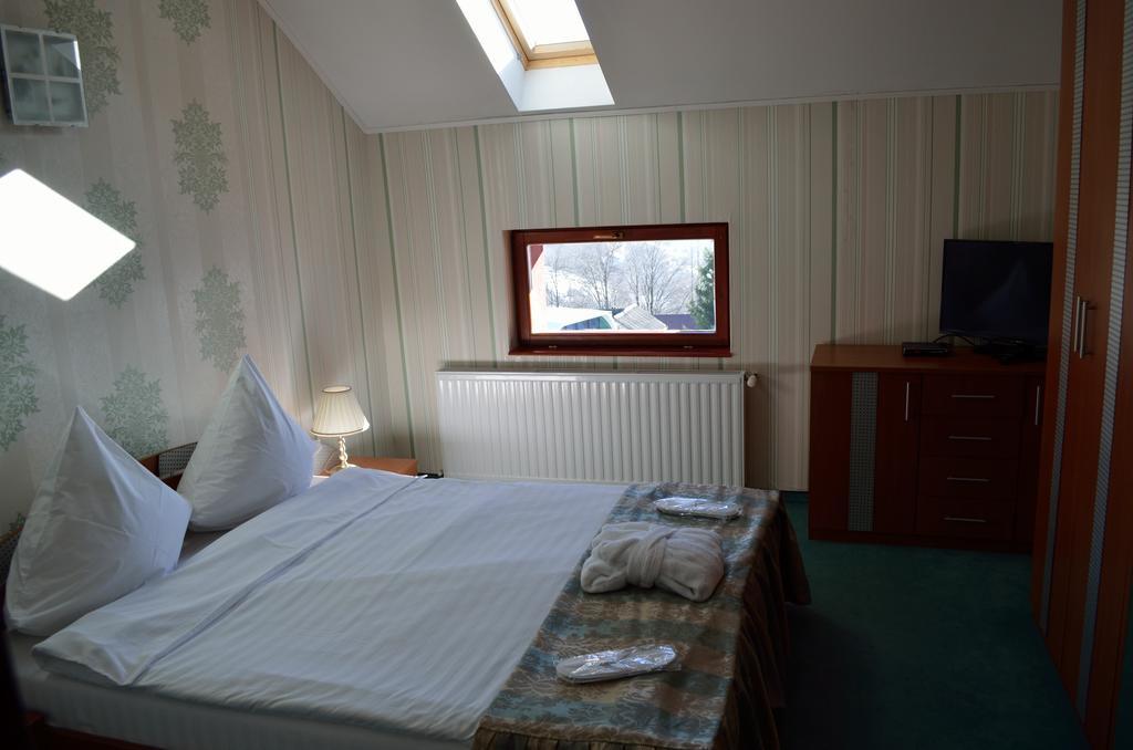 Hotel Rusu Petroşani Esterno foto