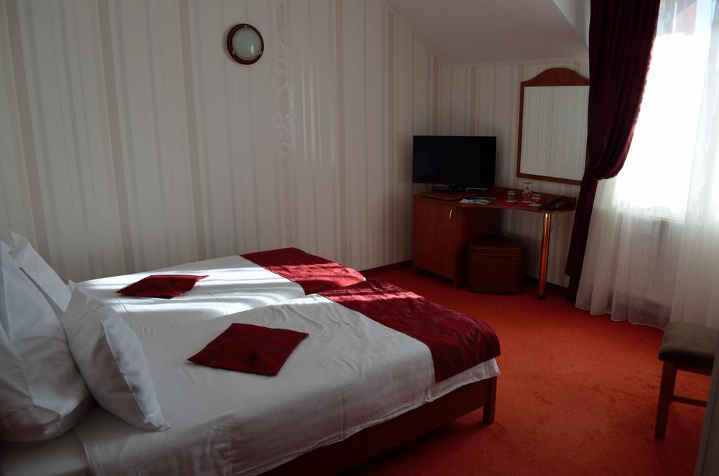Hotel Rusu Petroşani Esterno foto