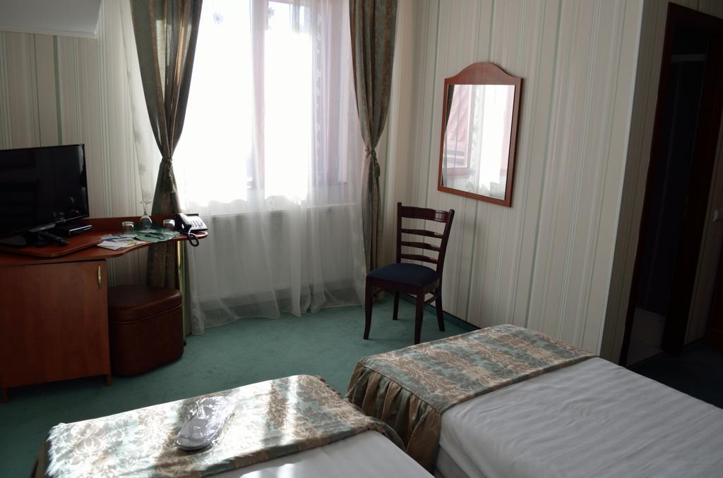 Hotel Rusu Petroşani Esterno foto